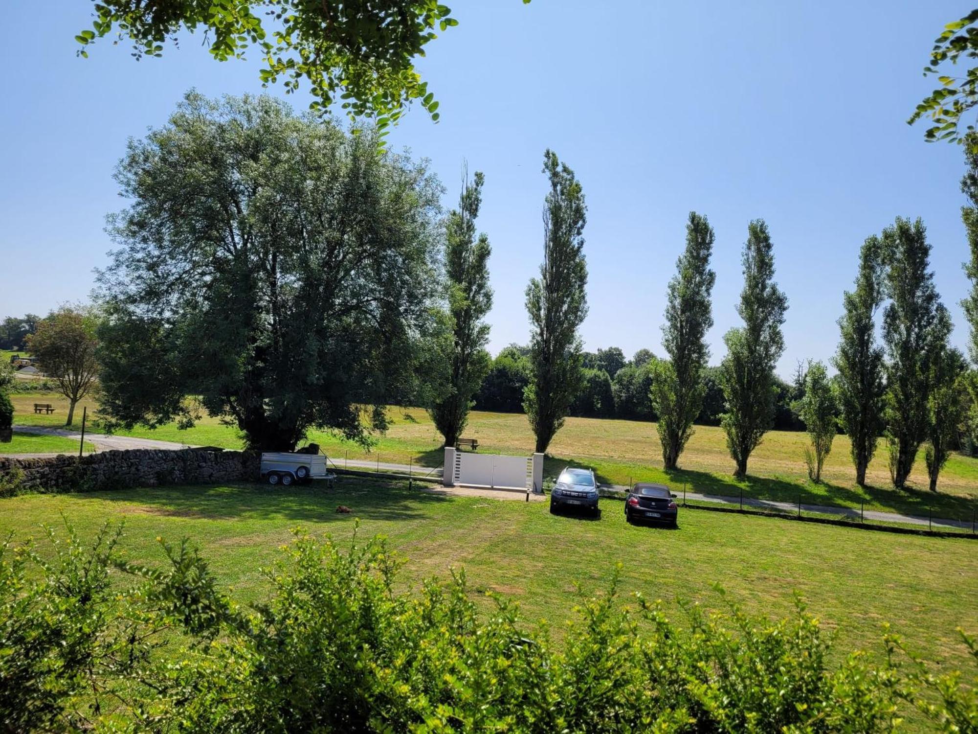 L'Aurigast Bed & Breakfast Auriac-Lagast Екстериор снимка